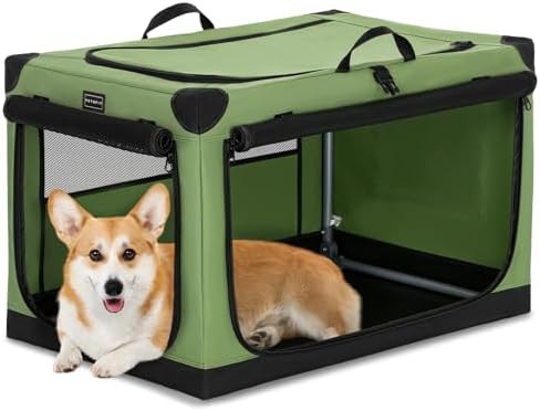 Green medium portable crate with mesh doors