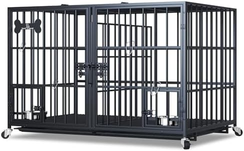 Heavy duty metal dog kennel with divider panel